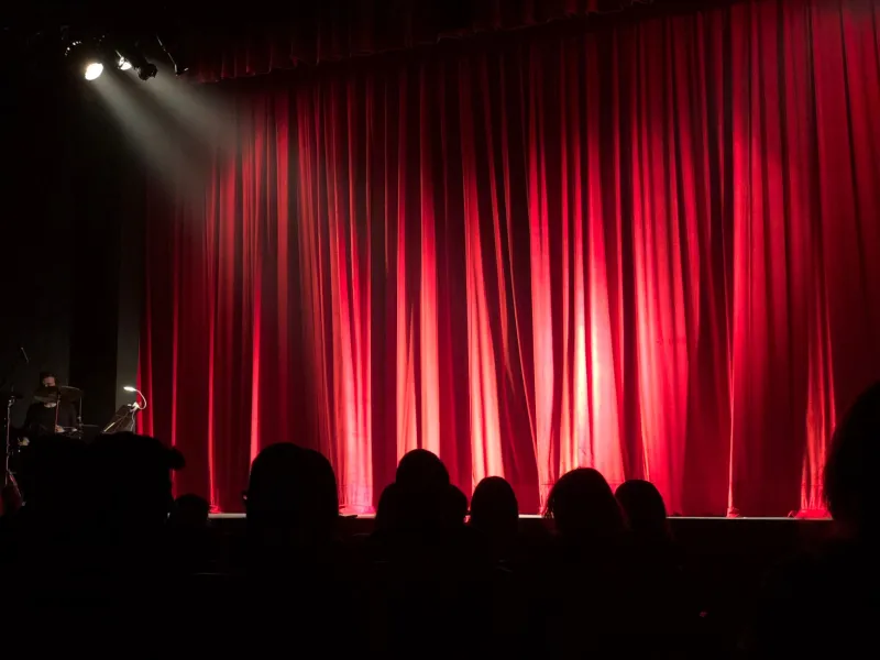 When the Script Goes Out the Window: What Improv Teaches Us About Truly Connecting With an Audience